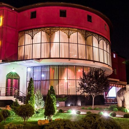 India Palace Hotel คาร์คิฟ ภายนอก รูปภาพ