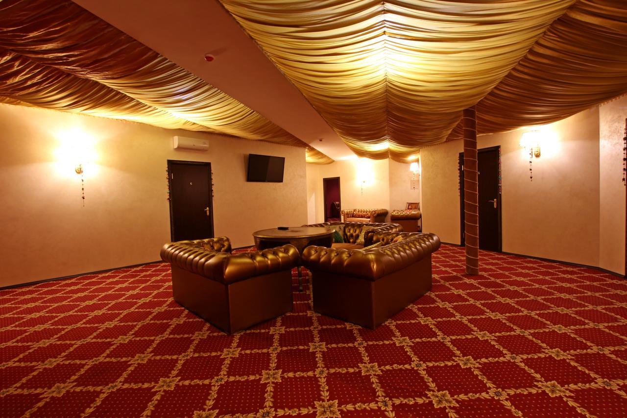 India Palace Hotel คาร์คิฟ ภายนอก รูปภาพ