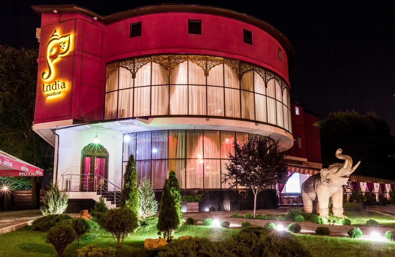 India Palace Hotel คาร์คิฟ ภายนอก รูปภาพ